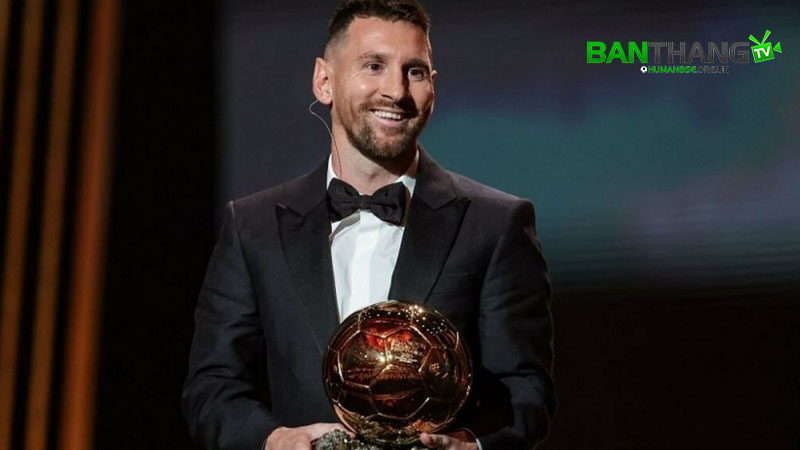 Lionel Messi đã lần thứ 8 đoạt giải Quả Bóng Vàng